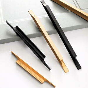 POINTED FACE HANDLE